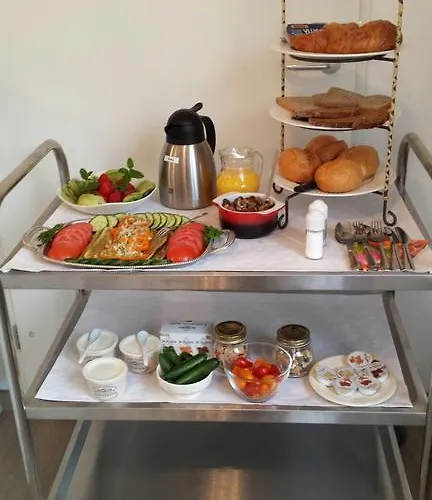 فندق مبيت وإفطار Von Clermont Park 3*